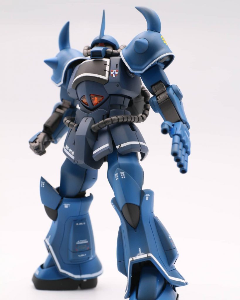 フィンガーバルカン?を左手に装換したショットグフの特徴の1つかなと思いますカッコイイですね!