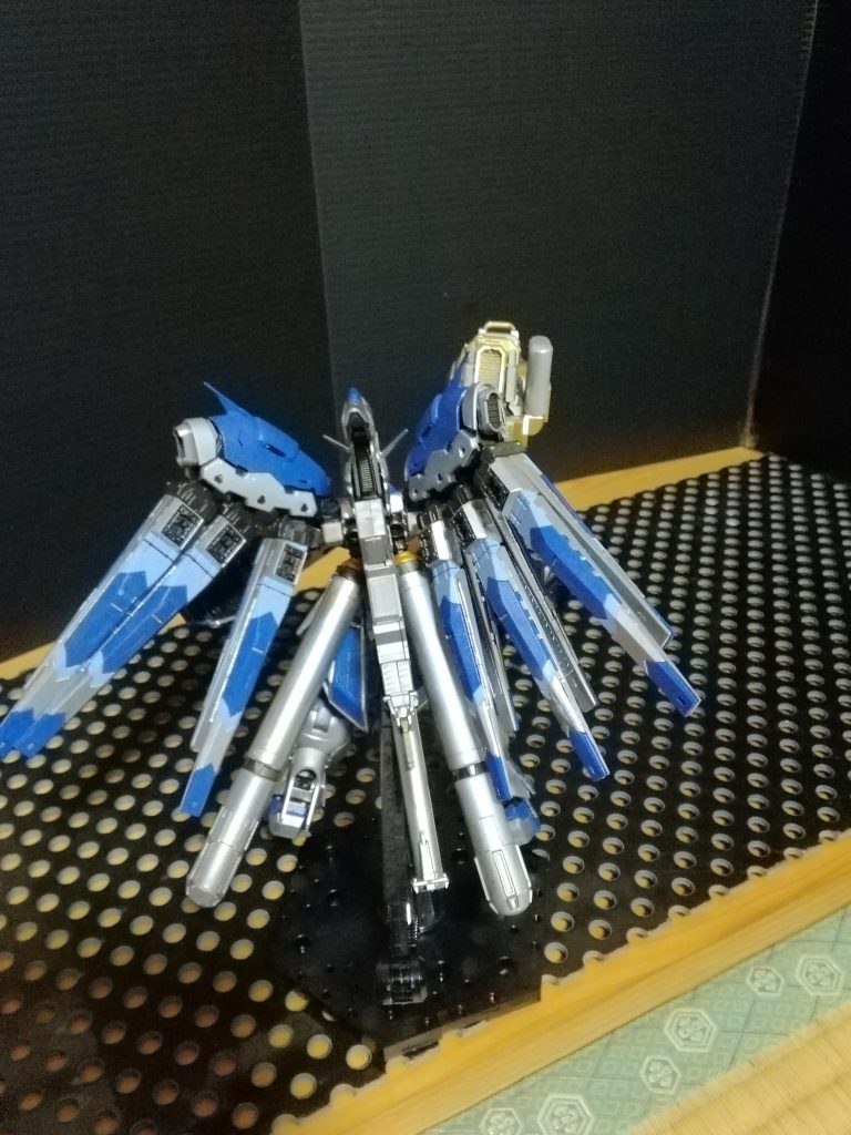 ハイニューガンダム–5枚目/制作者：アッキー