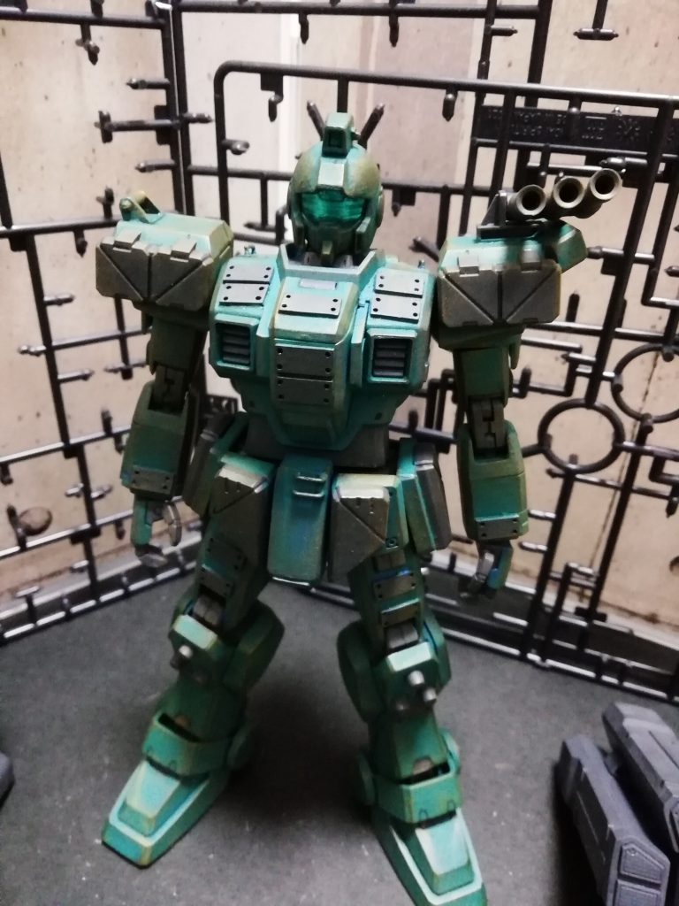 アクリジョンベースカラーで塗装してスミイレ、ウェザリングマスターで汚ししました。