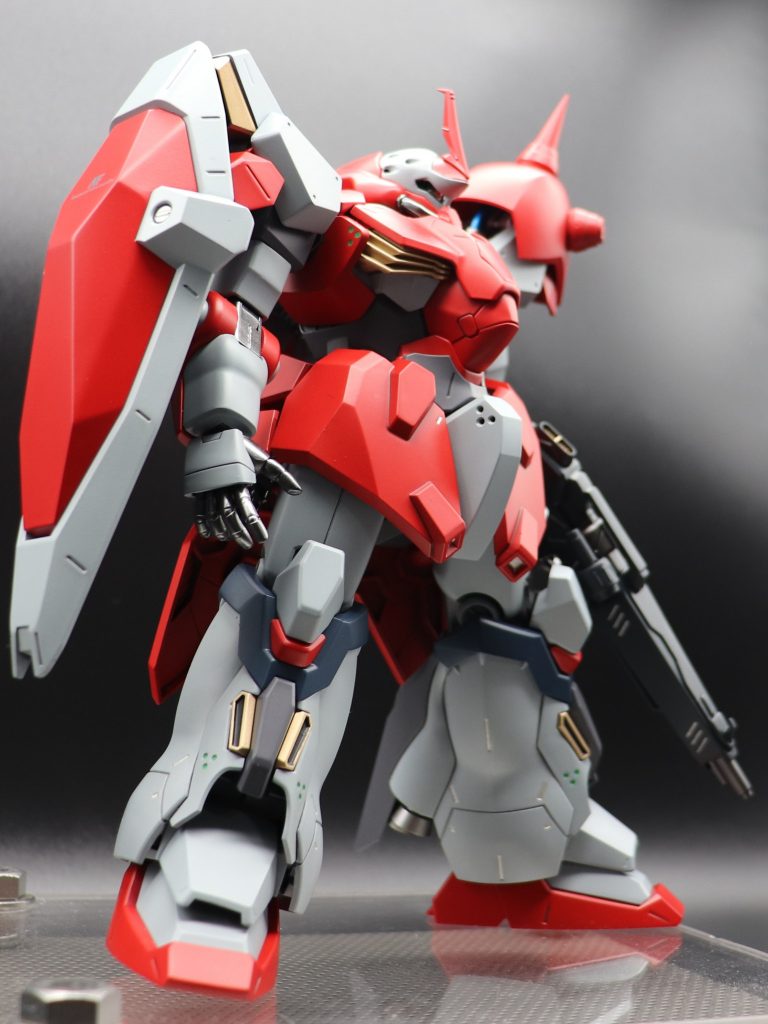 モノアイもメタルパーツを使いましたが良く見えません😢