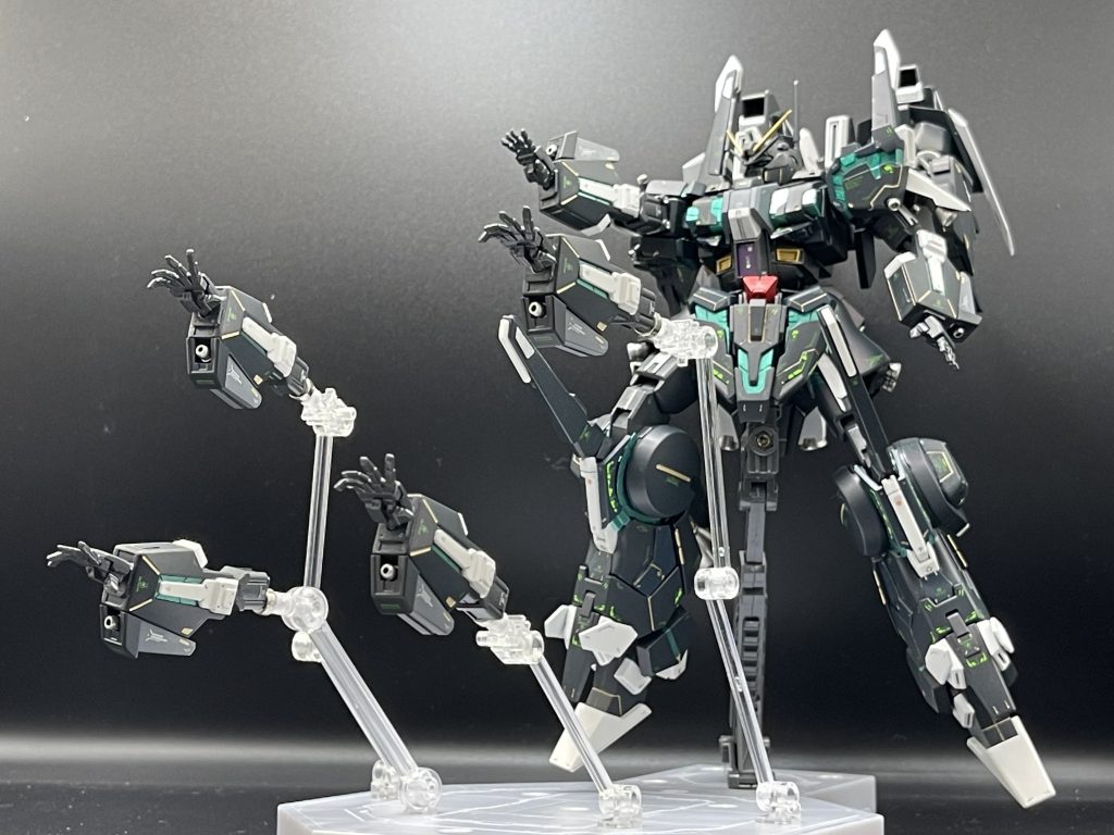 腕ファンネル射出の図。最後までご覧いただき、ありがとうございました!