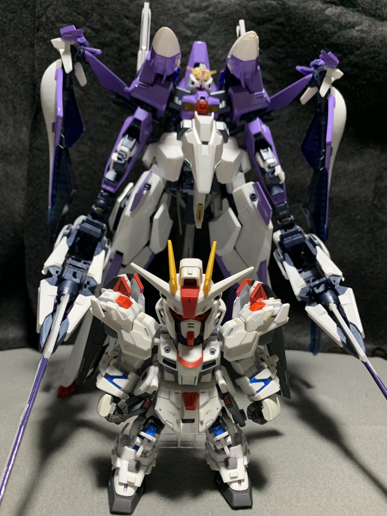 ミーティアのベースになったハイゼンスレイⅡ・ラーのMS形態です。HGなのにMG並みのサイズです。