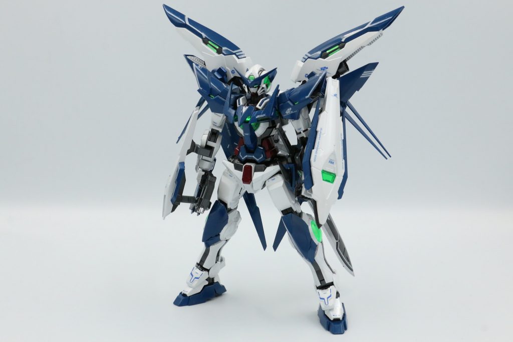 正面です。GNドライヴはLEDユニットによって発光する様になっています