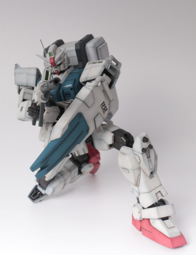 立膝がキマります。