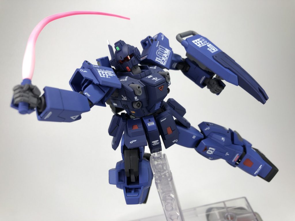 ボックスカバーのポーズ