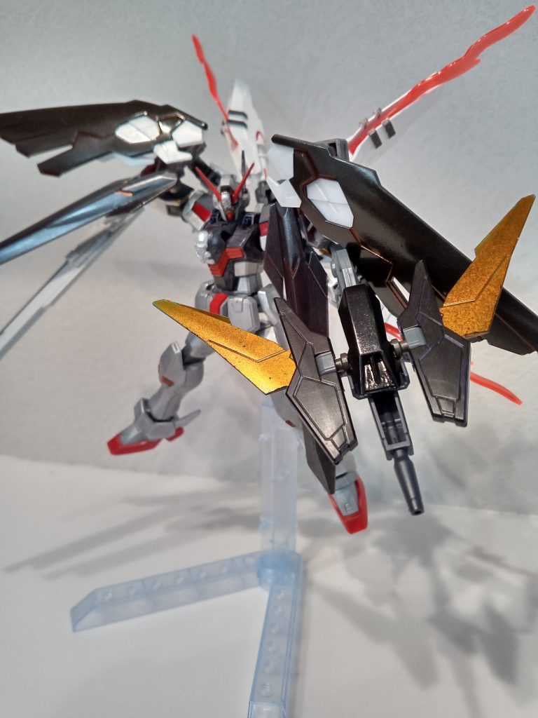 ドッズクロスボウ連結し高出力ライフルにヒートブレード