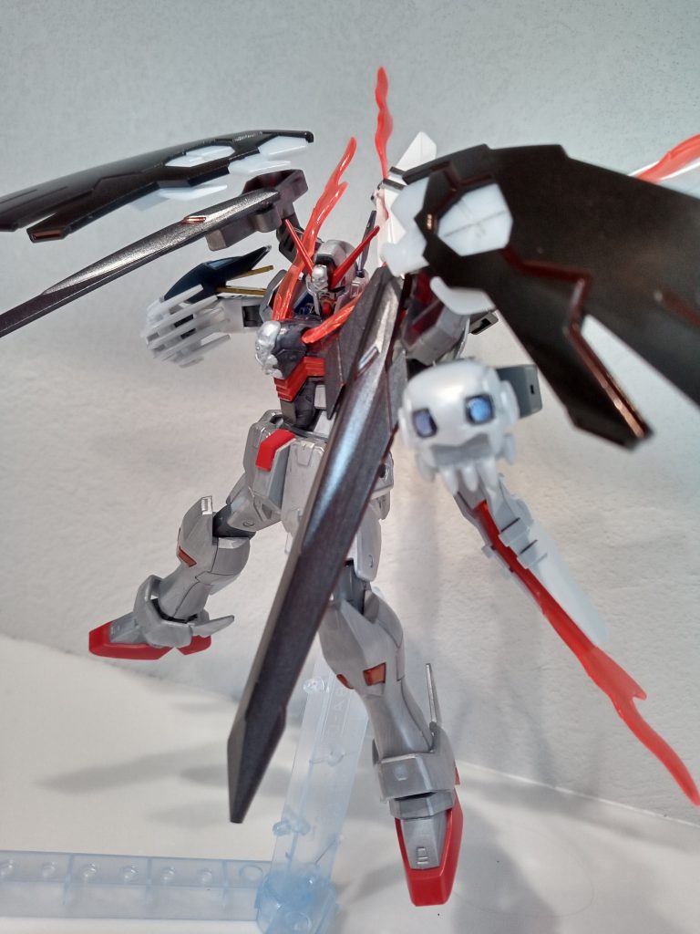 スカルヘッドユニット高機動で殴る!