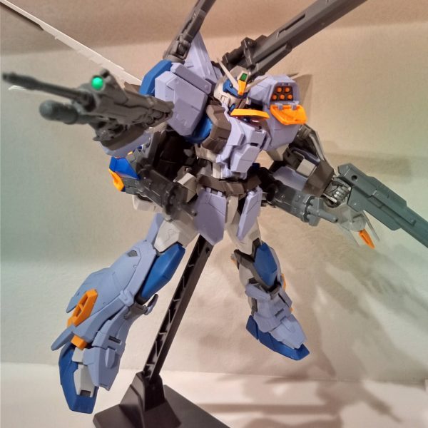 デュエルガンダムアサルトシュラウド