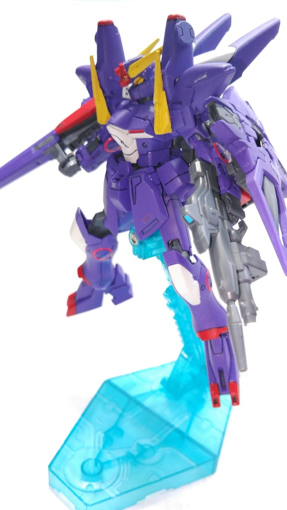 ザンスカールMSの特徴的な眼もそれっぽく。カラーリングもそれらしく塗ることで、ザンスパインらしさを再現できたかと思います。