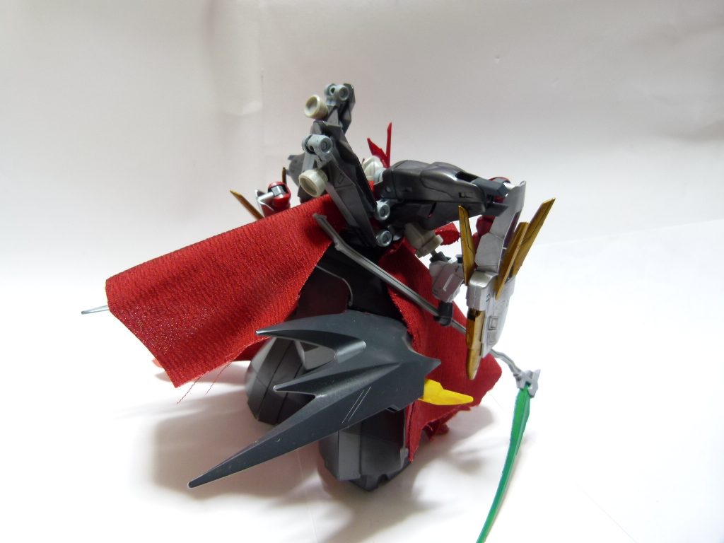 後ろから。ハイドラは意外にも昨今再版があり、「ティエル」特集をやっていた2011年当時に比べればまだ手に入りやすいはず。もしかしたらリメイクワンチャン･･･はともかく、設定はないので自由に作りました。