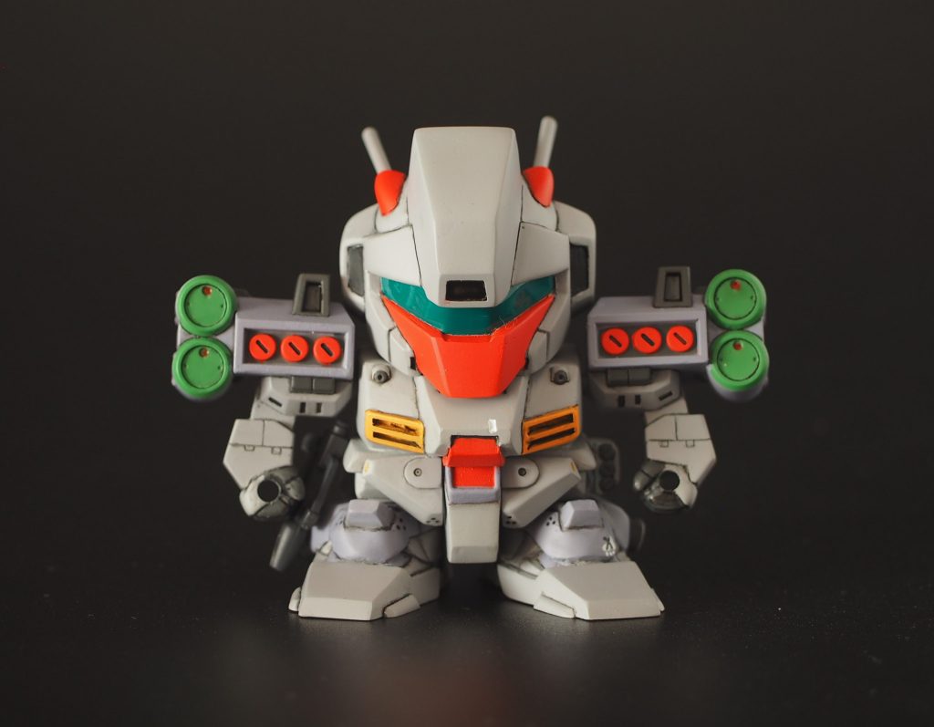 左脚アーマーにはチャームポイントでキルマークを。サイドアーマーがとっとしたこだわりでして、よーく見ると・・・、