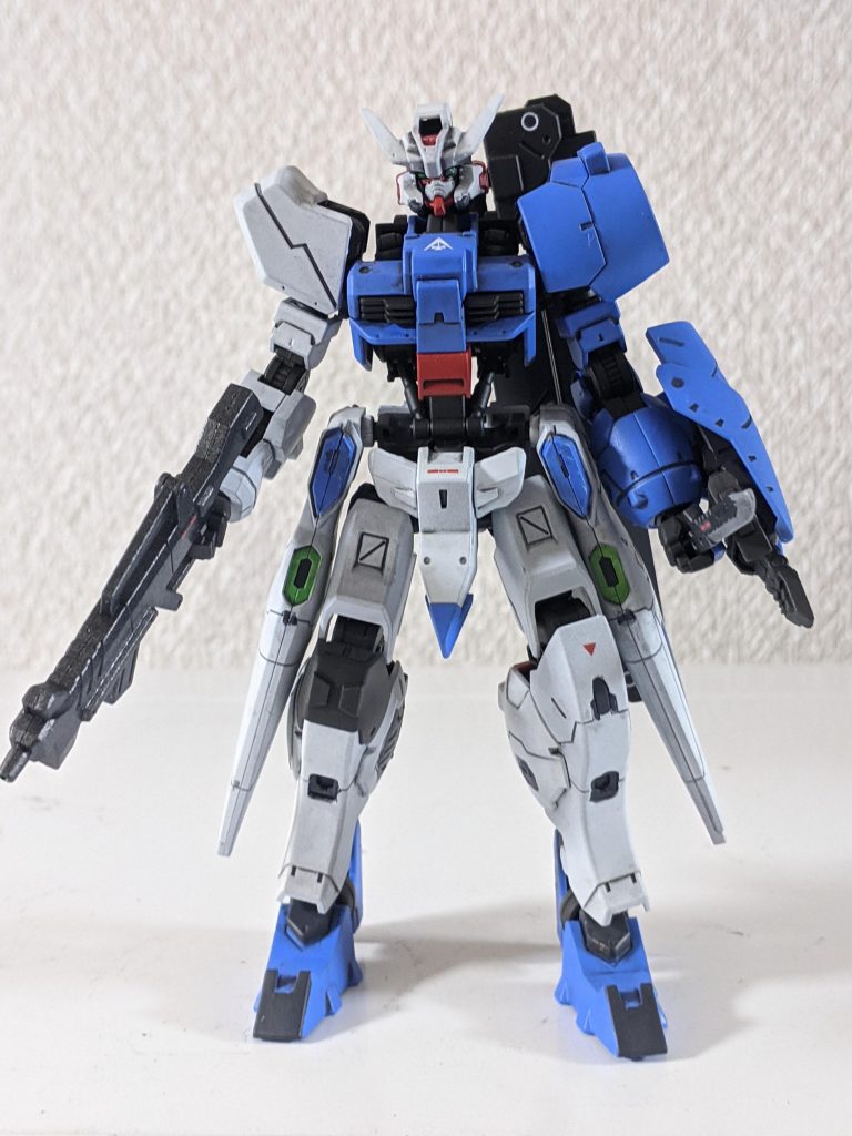 前側です。元が継ぎ接ぎの設定MSなので左右非対称な形状もしっかりと再現されてます。