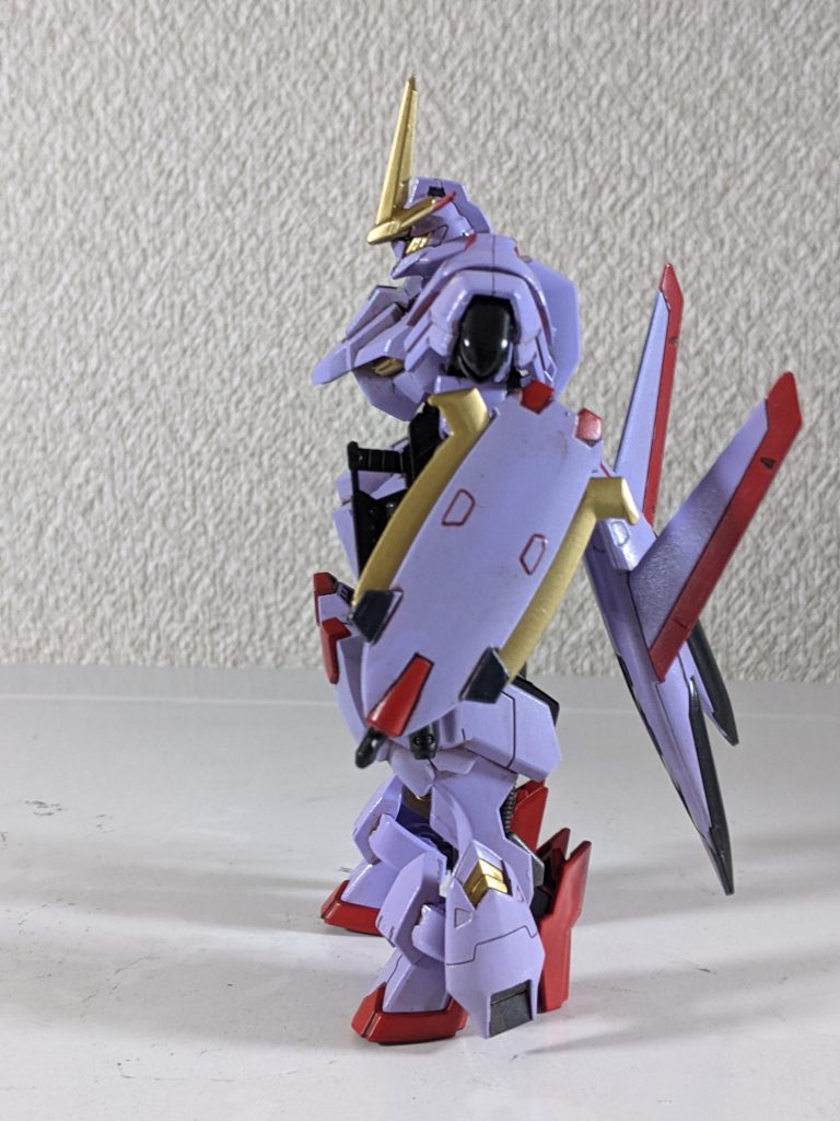 左側です。シールドのクローや内部ドリルとかも頑張って塗り分けました😄