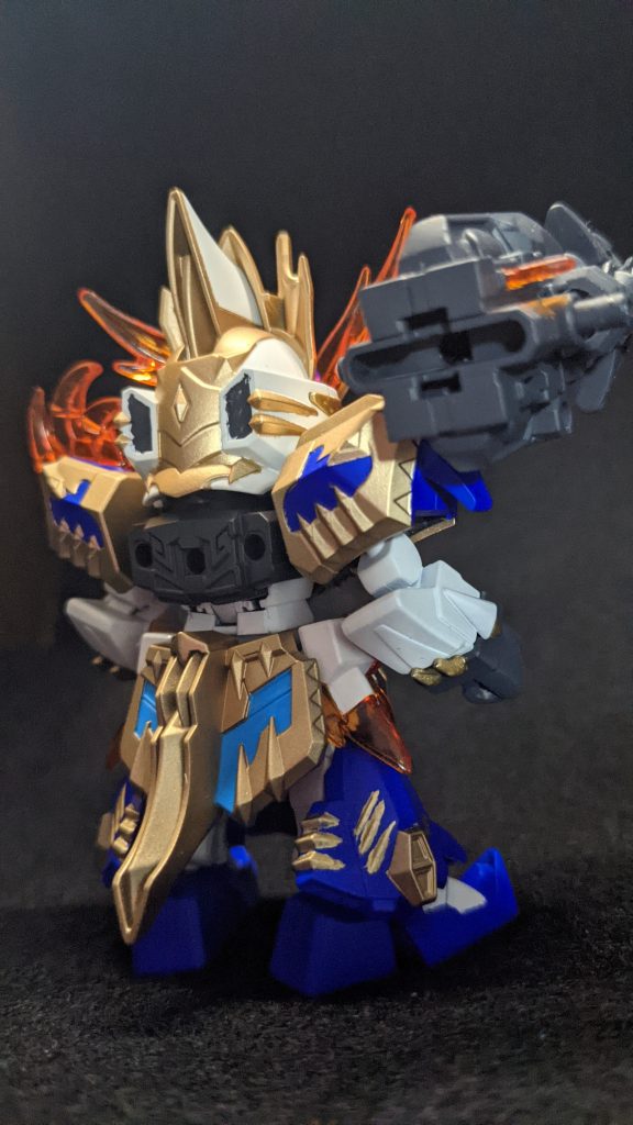 こちらのクリアブルーのパーツはベースブルーにウルトラマリンブルーで塗装して、クリアは潰しました。