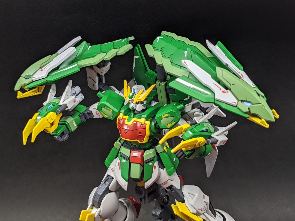 ドラゴンハングTV版と同様で火炎放射器を搭載してあり、ナックルクローとしても使えるタイラントドラゴンハング追加された大型のドラゴンハング。シールドとしても運用できる