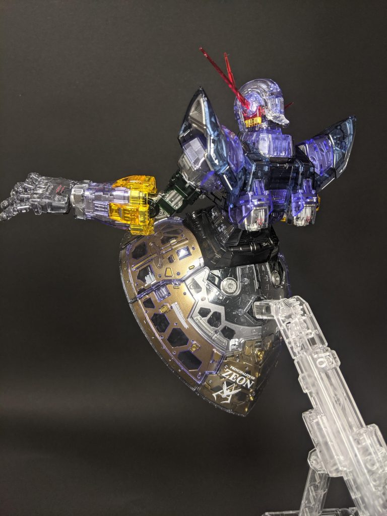 より内部がよく見えるようにシルバー、ゴールド、メタルブラックでフレームを塗装しました。シルバー→スターブライトジュラルミンゴールド→パールゴールドブラック→フレームアイアン