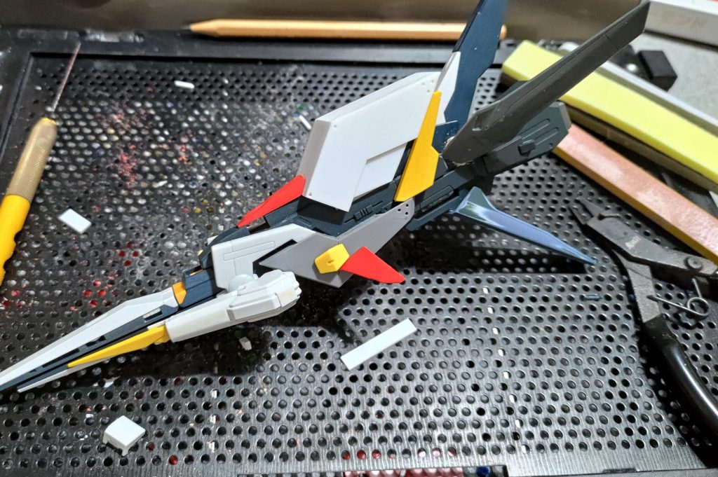 戦闘機?キュリオスかアリオスみたいに見えなくも…いえ、なんでもないです。