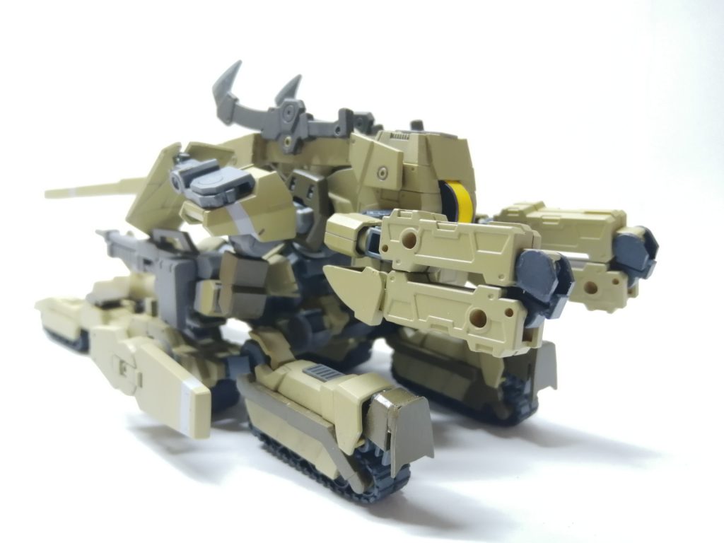 タンク形態背面