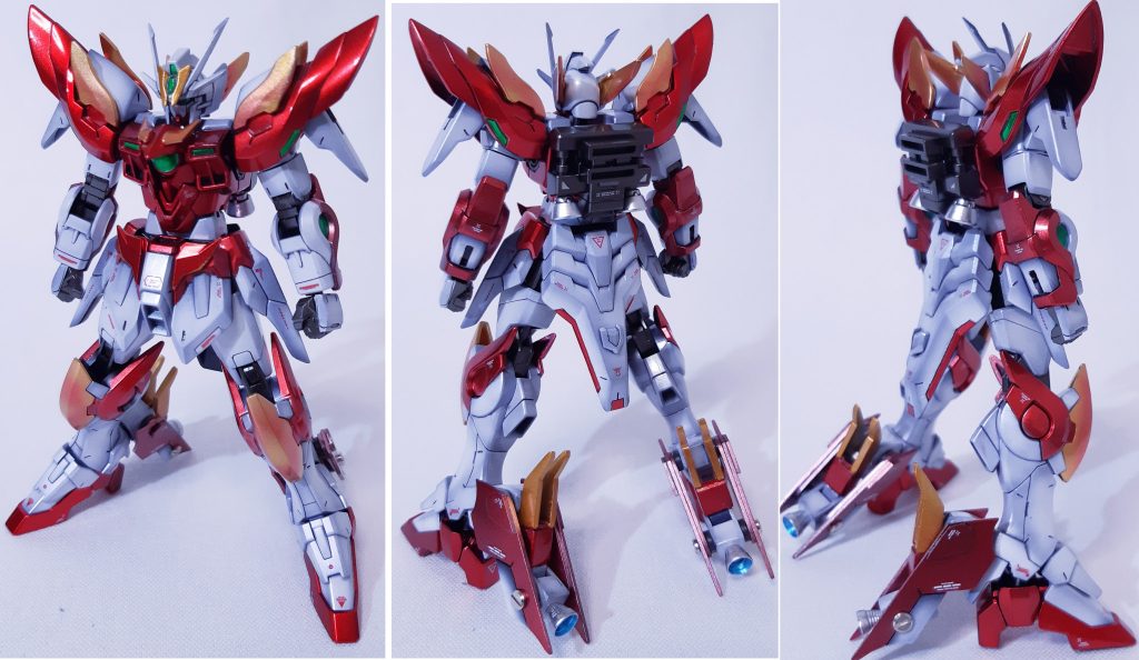 足に新規武装スラスタークローだけを取り付けた状態