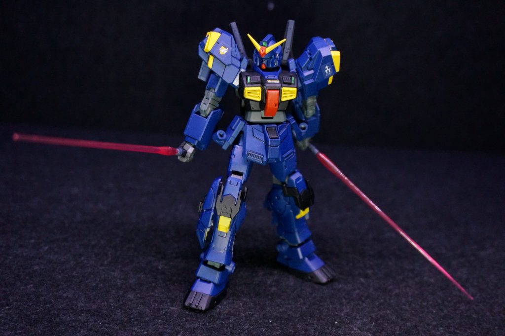 シールドを外した状態。強襲シールドパージビームサーベルで斬りまくる・・・なイメージだったんだけどパージする意味ない気がしてボツ。