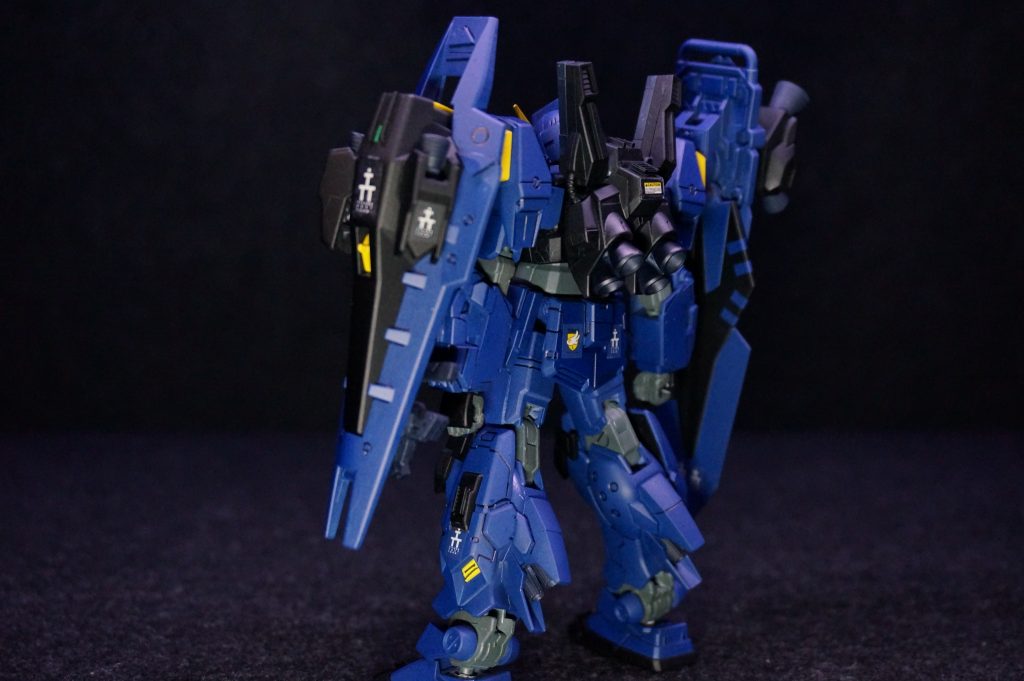 マークセッターもなしに貼っていくぜ!ううううう浮いてる~。トップコートでもどうにもならん。