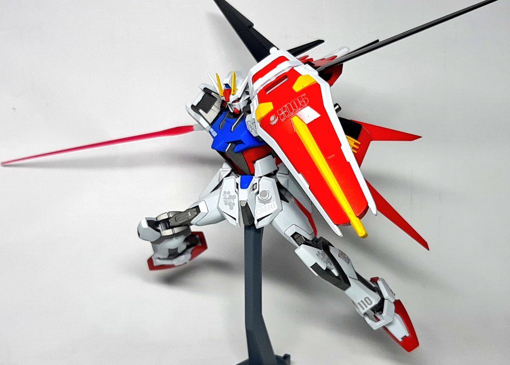 エールストライカーを装備した状態も。ストライカーは未塗装