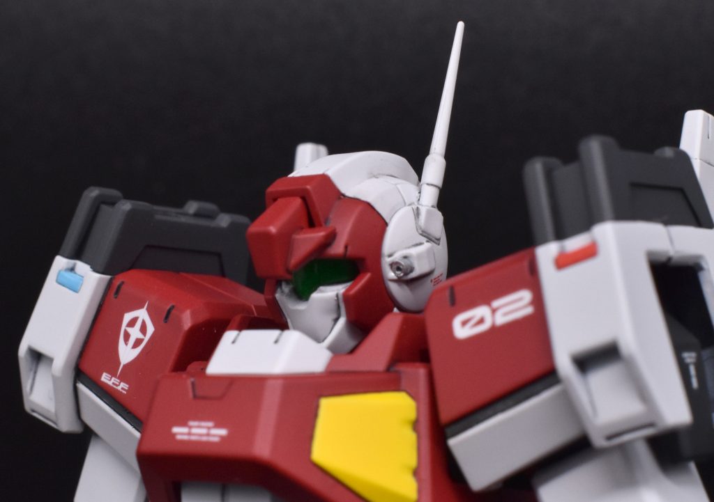 頭部形状を変更しました。