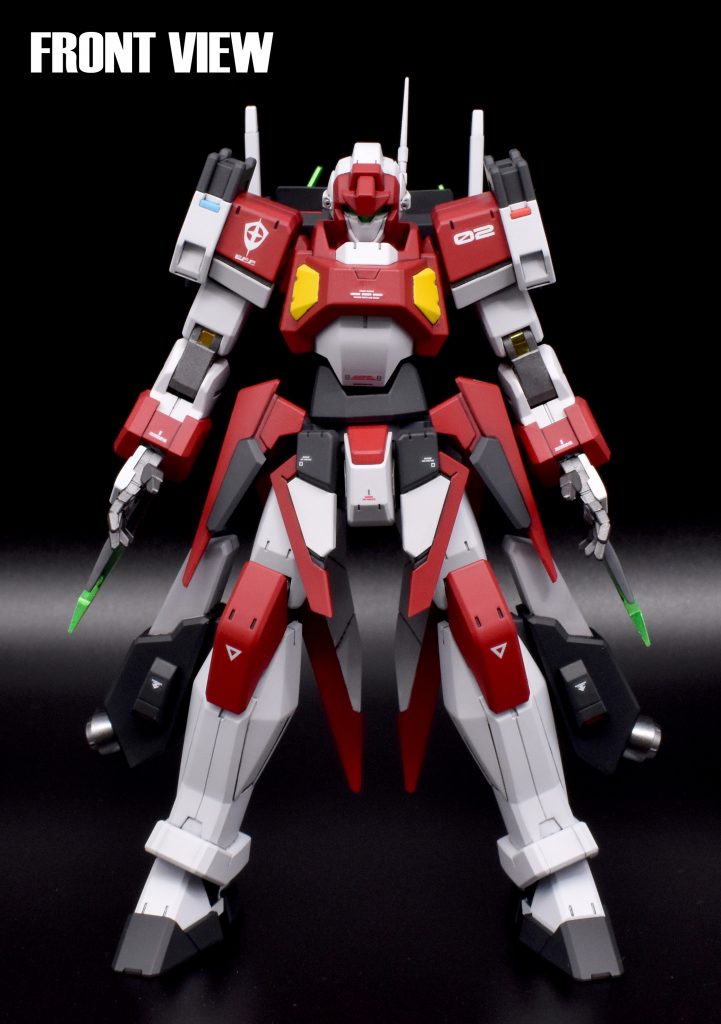 フロントビュー基本スタイルはほぼシャルドールのまま。追加のバーニアやバックパックで高機動型な印象にしています。