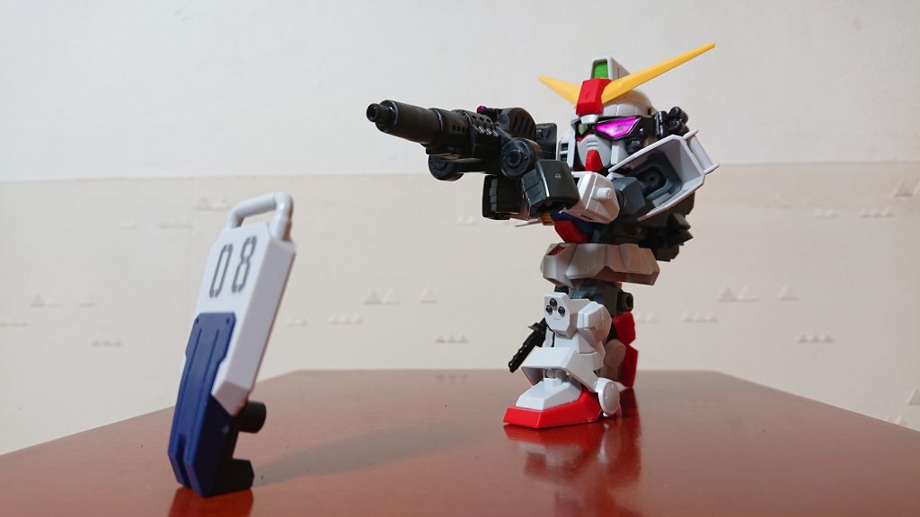 左目のスコープとヘビーマシンガン、ナイフを移植。