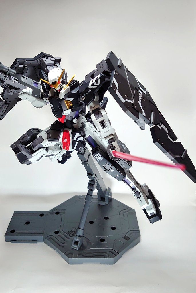 スナイパーライフルが切れちゃってますが撮影ブースのせいです( o̴̶̷᷄﹏o̴̶̷̥᷅ )