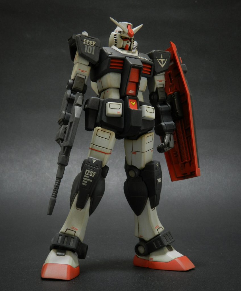 HJ誌別冊を参考に腹部の改造をしています。