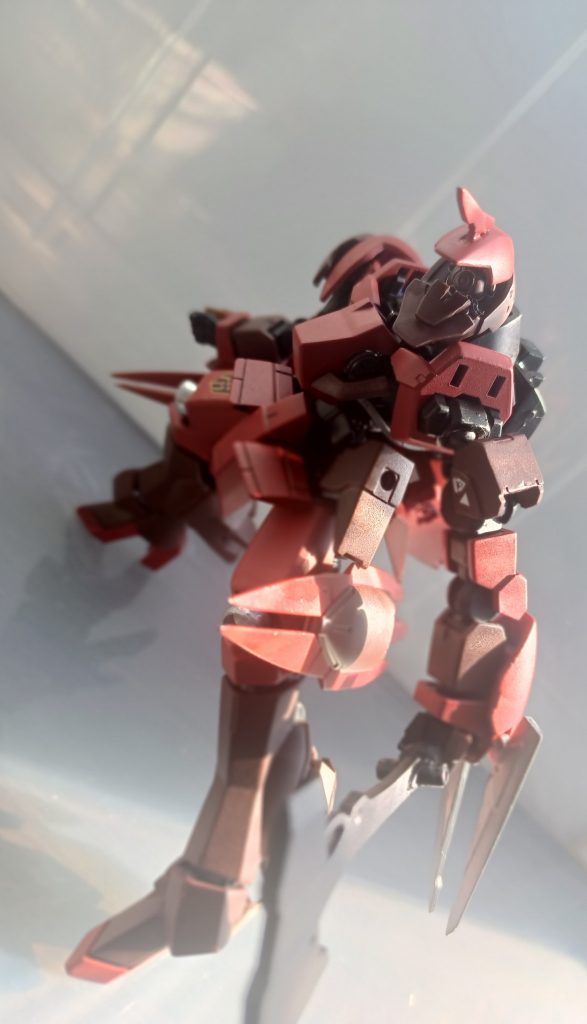 本気パイロットは戦闘時、敵と会話することを好む傾向にある。その中でどのようなことを言ったかは不明だが一部機内ログに残っている。「よ!宇xxxミ!元気にしてっか!」「おxの弟さ!笑笑 モxxワーカーのxで惨xに死んxxぜ!笑笑」「叫べx勝てると思xxんの?」