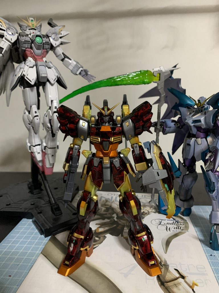 MGが並ぶとかっこいいなーここまで色違いできたら他の機体も色違いだなーご視聴ありがとうございました