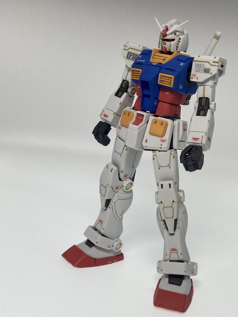 これを組むまで割とブランクがあったのですが、テクニックが落ちていた事に結構なショックを受け、その勢いで次々と眠っていたガンプラを同時進行的に仕上げてます（こういうのが未完成になっちゃう原因なんだろうなぁ・・）