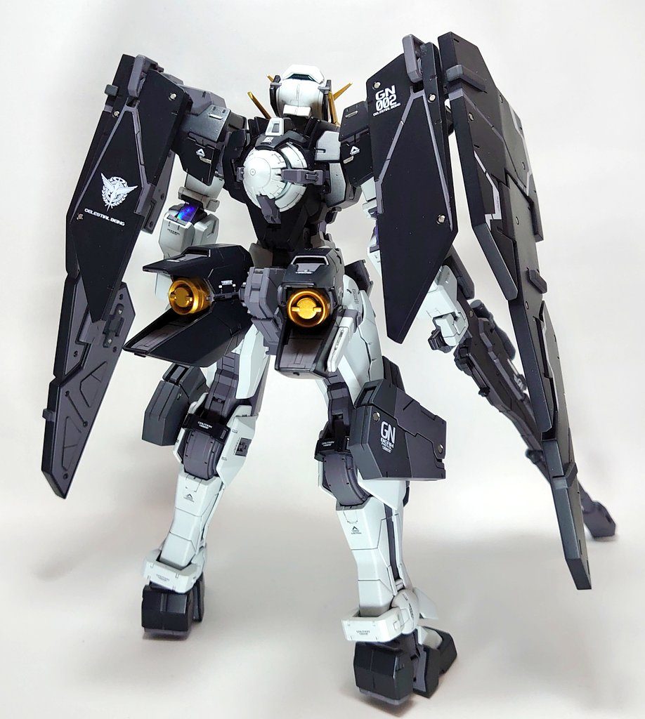 バックから。フルシールドの裏面もカラーリング変更しています。