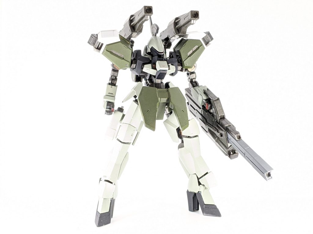 おまけ。放置してたサタニクスと鉄血オプションセットで砲戦アーマーをでっち上げ。差し替えで通常形態に戻せる仕様です。