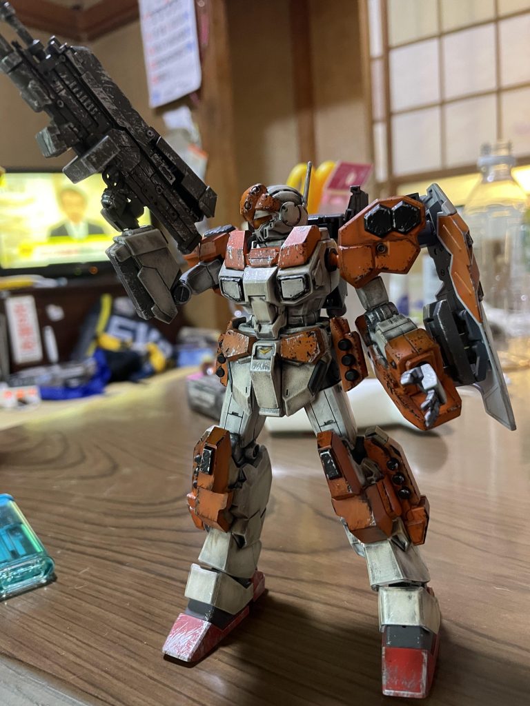 やはり使い込まれた感が好きだから汚しw