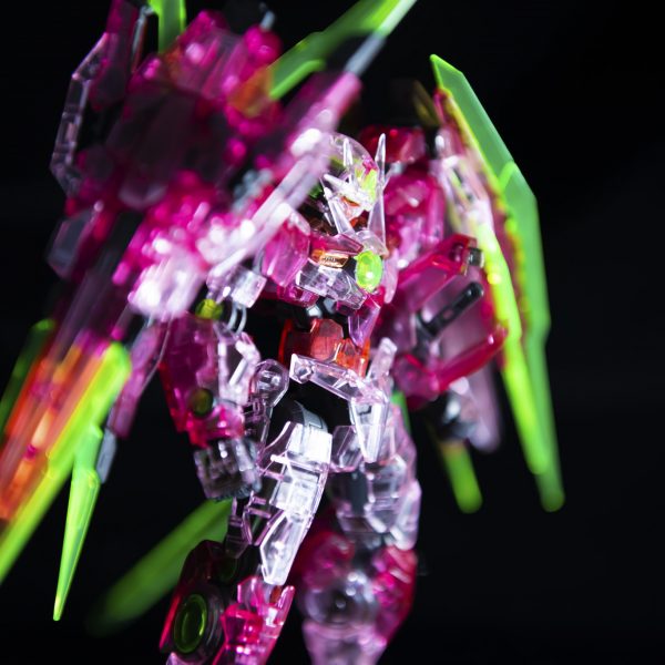 ダブルオークアンタフルセイバー[トランザムクリア]