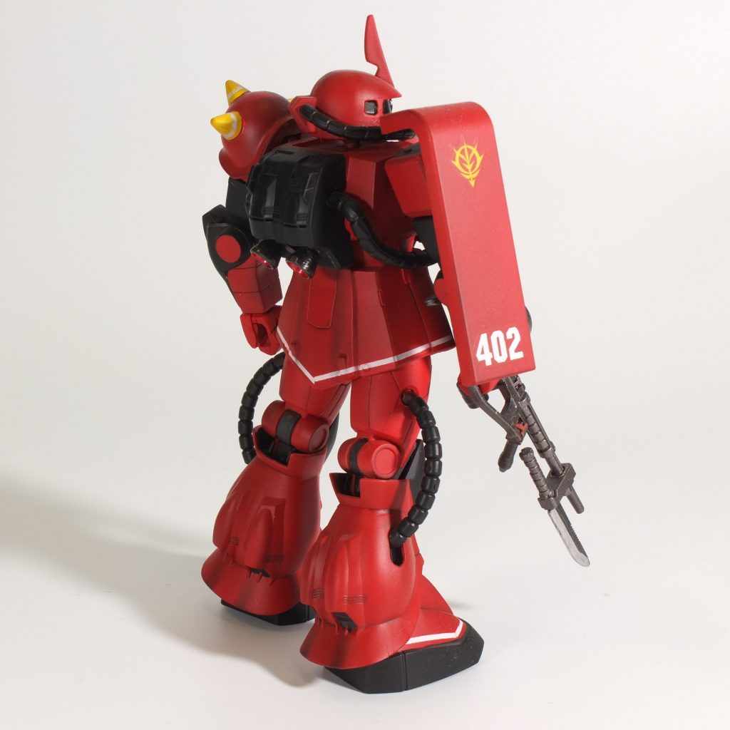 FGザクのプロポーションはマッシブですごく好きです。ただ、塗分けとかやっぱり色々めんどいので、この形でエントリーグレードにしてくれないかなぁ