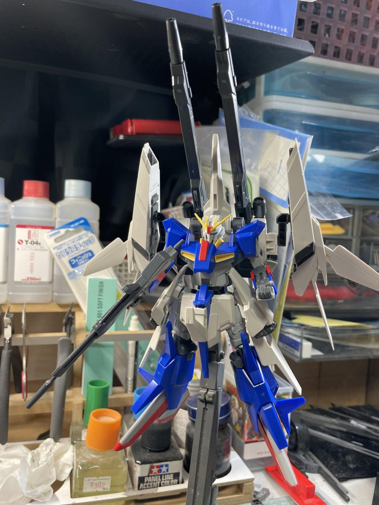 バックパックはネオジムで接着。ネオジムは便利すぎて重宝してます。