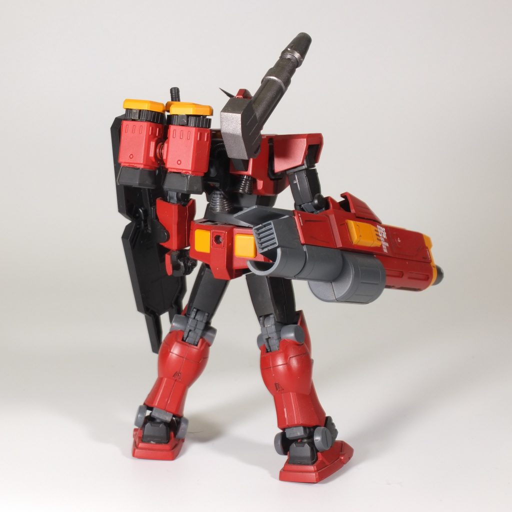 良くできたキットなので素組です。個人的には、MGのようなちょっと太めが好みなんですが(ヘビーガンダムだし)、コミックのイメージにはこちらの方が近いかな