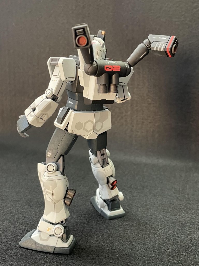 バックショット。ふくらはぎの所は余剰パーツのバーニアの方を使いました。