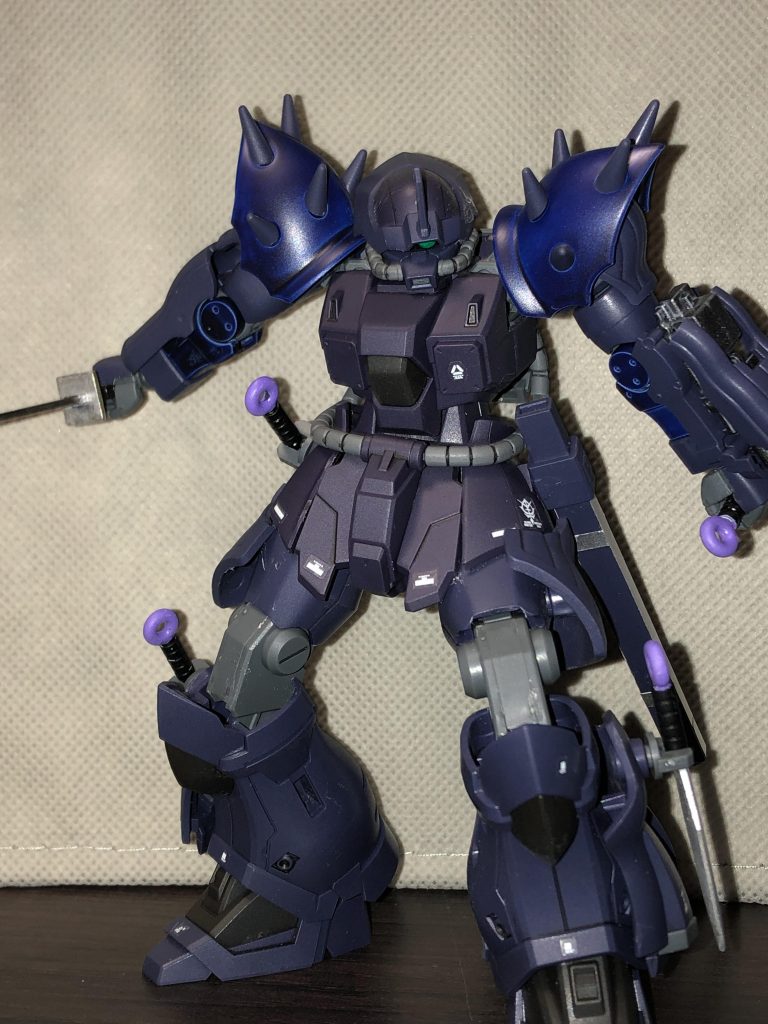 身構えてる感じにしました。