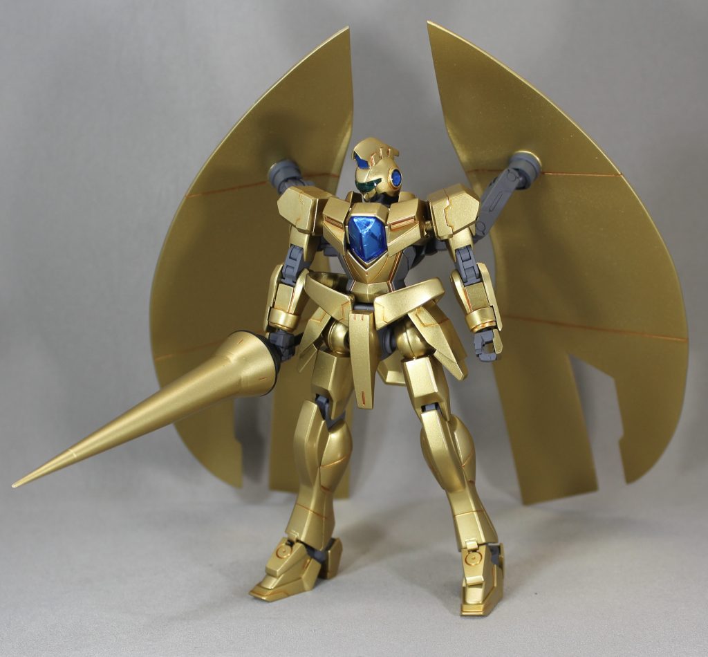 模型的な遊びとしてランスを持たせています。GNプロトランスの前身という設定です