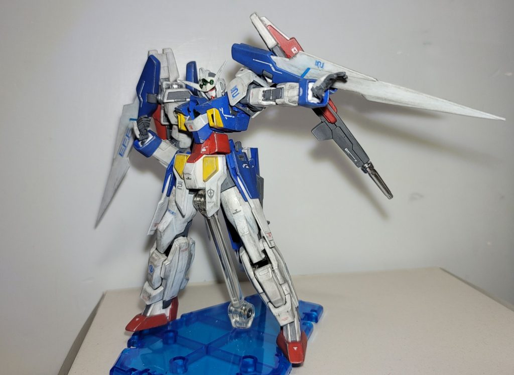 フルアームドの解釈は基本的にBB戦士初出の設定に従っています(ほぼダブルバレットの機体にノーマルの羽根を追加って感じ)主人公機はキレイに作りたいんだけど本機は構造上、どうしても塗装が剥がれやすいところが多いので今回もウェザリングで誤魔化しました