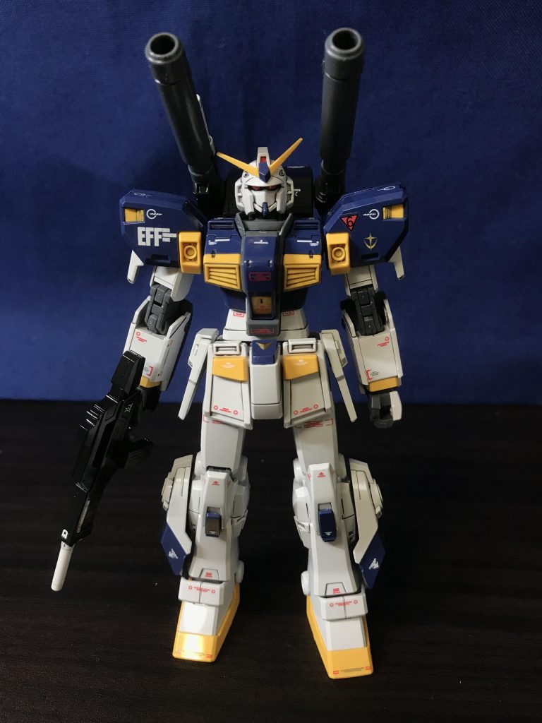 素立ち正面。デカールの位置決めって難しい。でも考えながら貼るのが楽しいですね(°▽°)