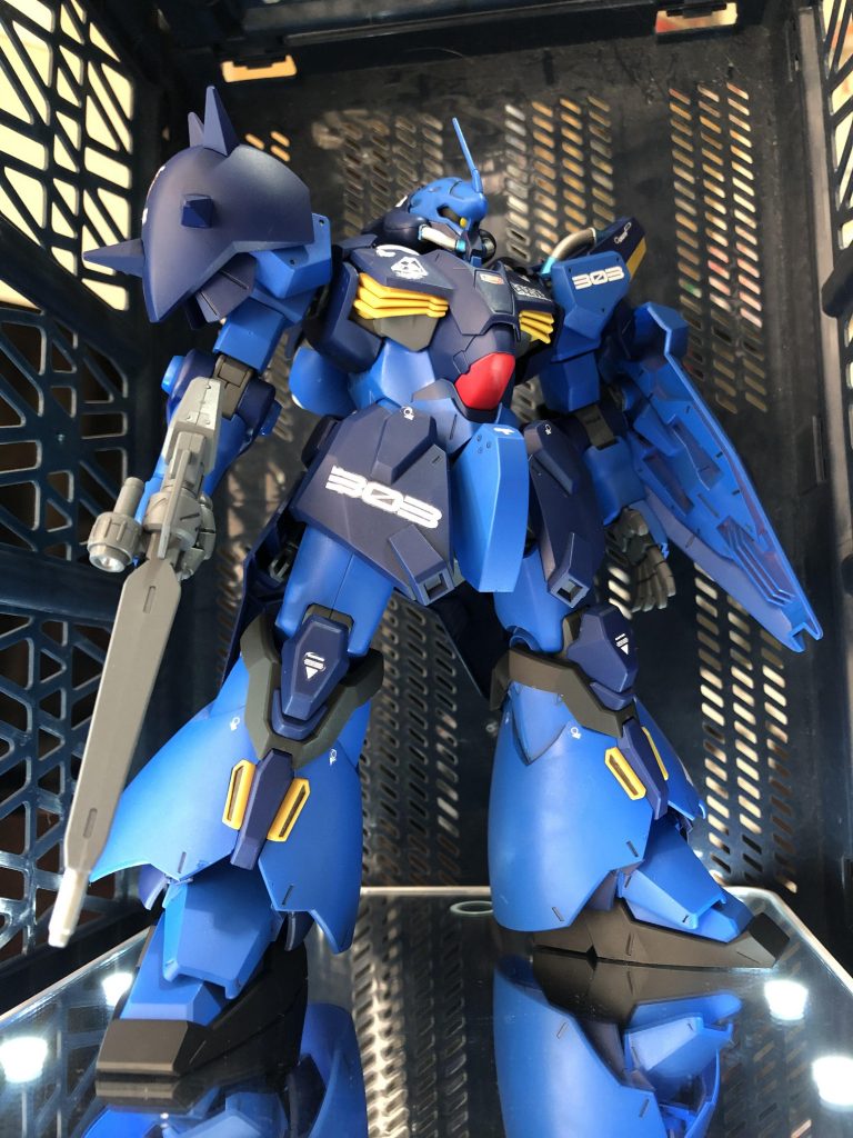 メッサーF02型 ロンドベル隊試験運用機 レズン.シュナイダー搭乗機–3枚目/制作者：真樹京介