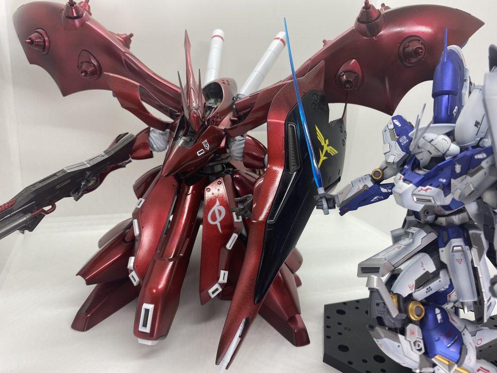 ナイチンゲールの箱絵風。この2機を作れたのは嬉しいね