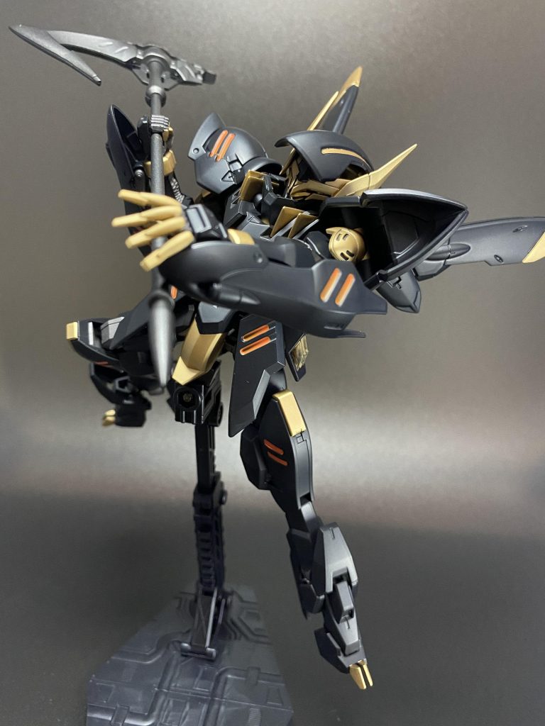 ガウェインとはバトルスタイルが真逆ですが、このデザインにとても合うカラーだと思ってます。