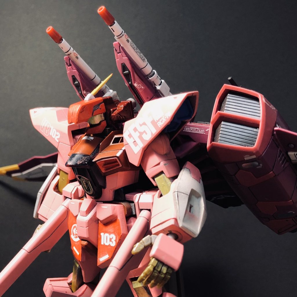 デカールはガンダムデカールからそれっぽいものを貼り付けましたよ😃